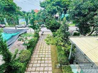 Cần tiền bán căn biệt thự 150m2 giá tốt nhất tại the oasis ngay aeon, sân golf sb. hđt 18tr/tháng