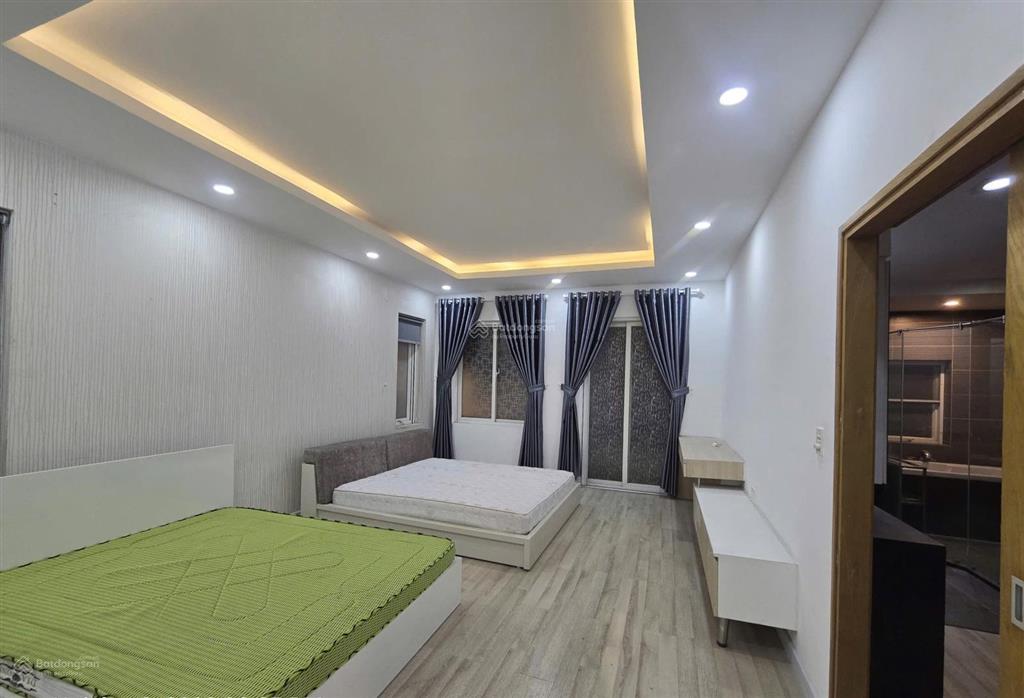 Bán căn biệt thự song lập dt 200m2 full nội thất 4pn tại làng chuyên gia the oasis.  0975 362 ***