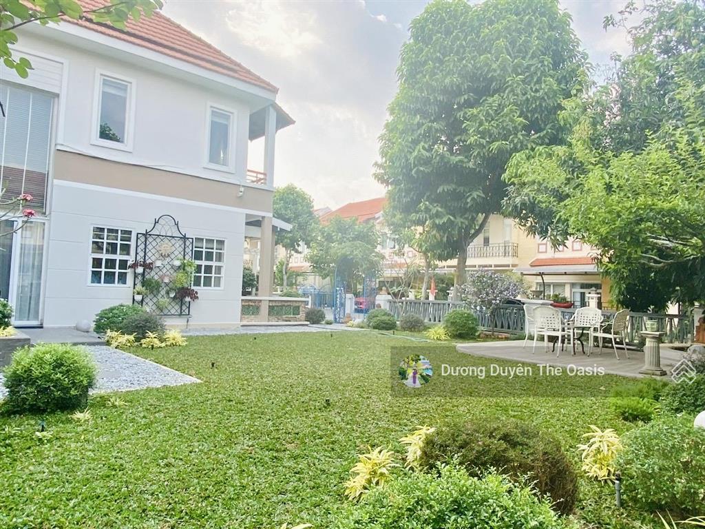 Cần bán căn biệt thự góc đẹp 384m2 tại làng chuyên gia the oasis. cạnh aeon sân gôn sb. 0975 362 ***