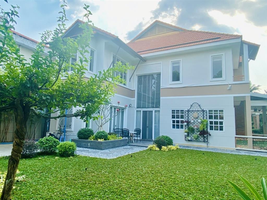 Cần bán căn biệt thự góc đẹp 384m2 tại làng chuyên gia the oasis. cạnh aeon sân gôn sb. 0975 362 ***
