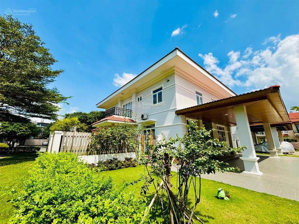 Bán căn biệt thự góc nổi bật 470m2 công viên làng chuyên gia the oasis. cạnh aeon, sân gôn sông bé