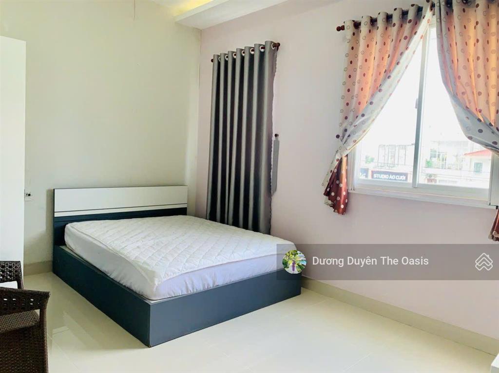 Chủ chuyển công tác bán căn liền kề. sẵn hđt 16tr/tháng tại the oasis liền kề aeon sân golf sb