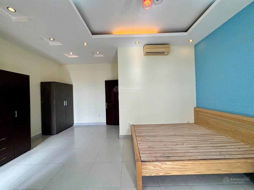 Cần bán căn biệt thự tâm huyết 7x18.5m2 cạnh công viên và hồ bơi the oasis. sẵn hđ thuê 16tr/tháng.