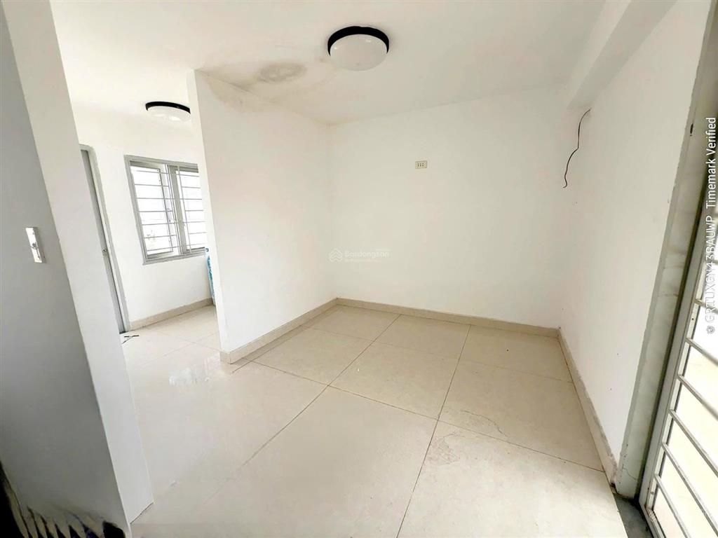 Cần bán nhà phố 3 tầng đường d11, dt 150m2. sẵn hđt,trục kinh doanh mua bán làm vp.  0975 362 ***