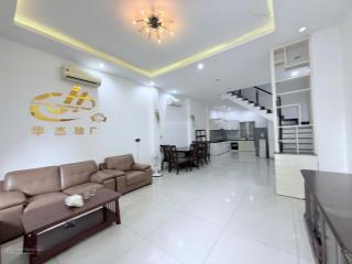 Cần cho thuê căn biệt thự vườn 100m2 full nội thất 4pn tại làng chuyên gia the oasis. 0975 362 ***.