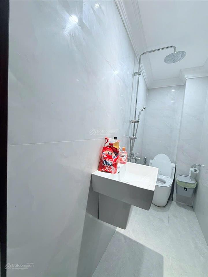 Cần bán căn biệt thự tâm huyết 7m cạnh công viên và hồ bơi the oasis. nhà mới đẹp  0975 362 ***.