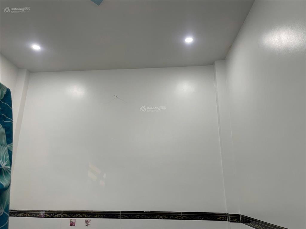 Chủ ngộp bán lỗ 600tr  nhà ở q9 hẻm xe hơi cạnh lê văn việt, uỷ ban phường