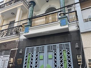 Chủ ngộp bán lỗ 600tr  nhà ở q9 hẻm xe hơi cạnh lê văn việt uỷ ban phường