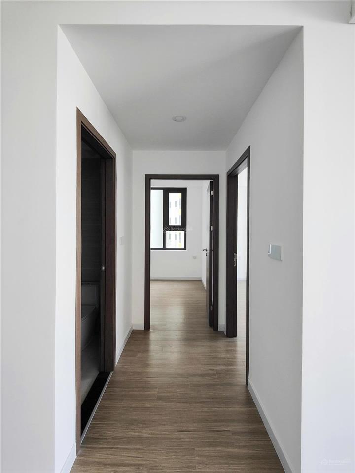 Cần bán căn hộ 56m2 giá 2,8 tỷ thuận tiện ra phạm văn đồng nhà mới hỗ trợ lãi suất vay 3 năm