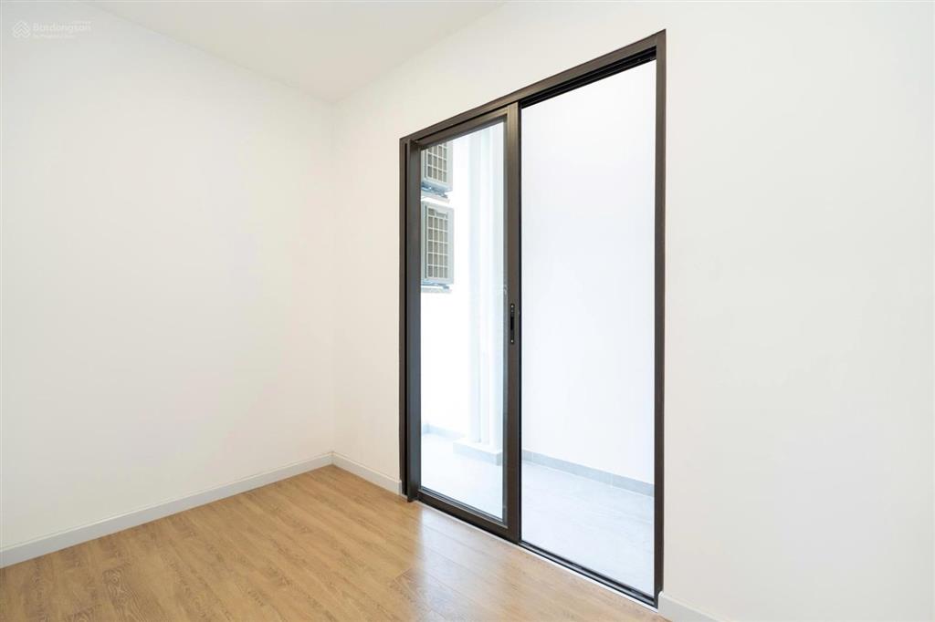Cần bán căn hộ 56m2 giá 2,8 tỷ thuận tiện ra phạm văn đồng nhà mới hỗ trợ lãi suất vay 3 năm