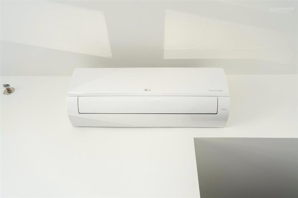Cần bán nhanh căn hộ 57m2 giá 2tỷ65 bàn giao nội thất cao cấp hỗ trợ lãi vay 3 năm tiện đi sân bay