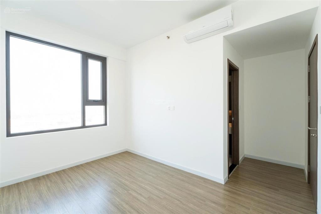 Cần bán nhanh căn hộ 57m2 giá 2tỷ65 bàn giao nội thất cao cấp hỗ trợ lãi vay 3 năm tiện đi sân bay