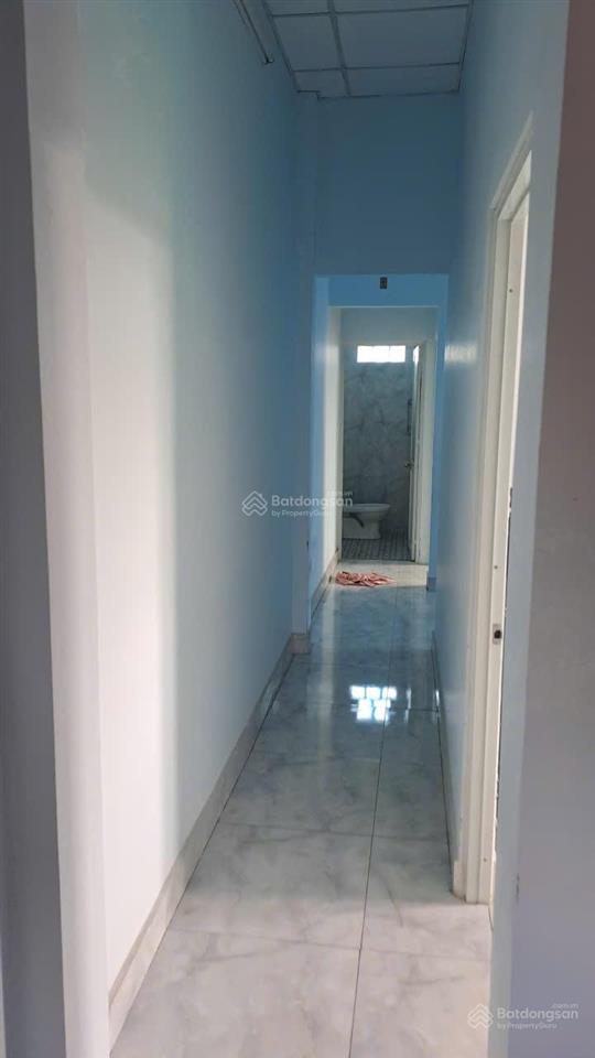 Bán nhà gia đình ở cạnh chợ nhỏ lê văn việt