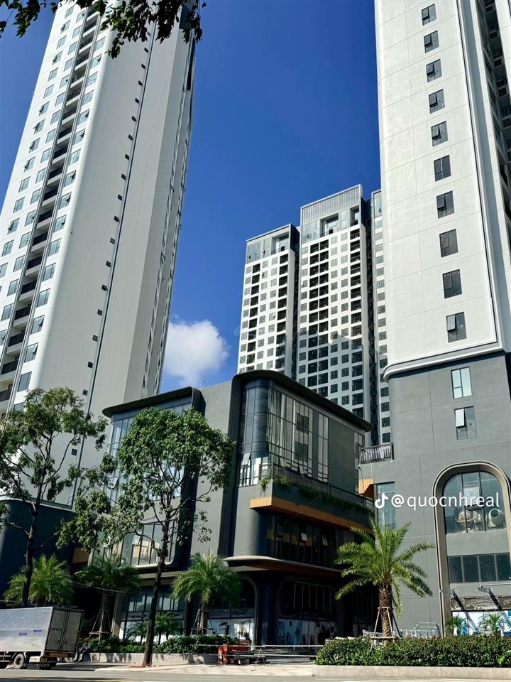 Bán căn studio giá 2,380 tỷ view nhìn về hcm  phân khúc cao cấp phạm văn đồng