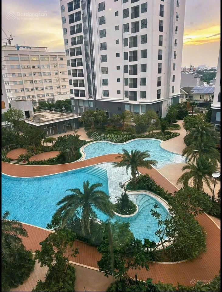 Bán căn studio giá 2,380 tỷ view nhìn về hcm  phân khúc cao cấp phạm văn đồng