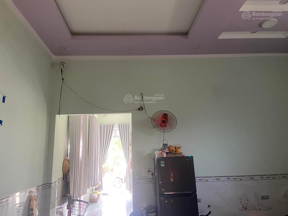 Bán nhà cấp 4 còn mới, khu vực trung hòa gần kcn bàu xéo, 822 triệu