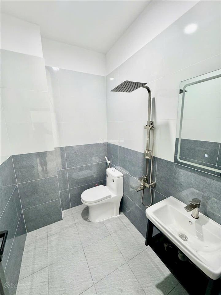 Cần bán nhà hoa hồng cao hơn 200 triệu, giá 7.9