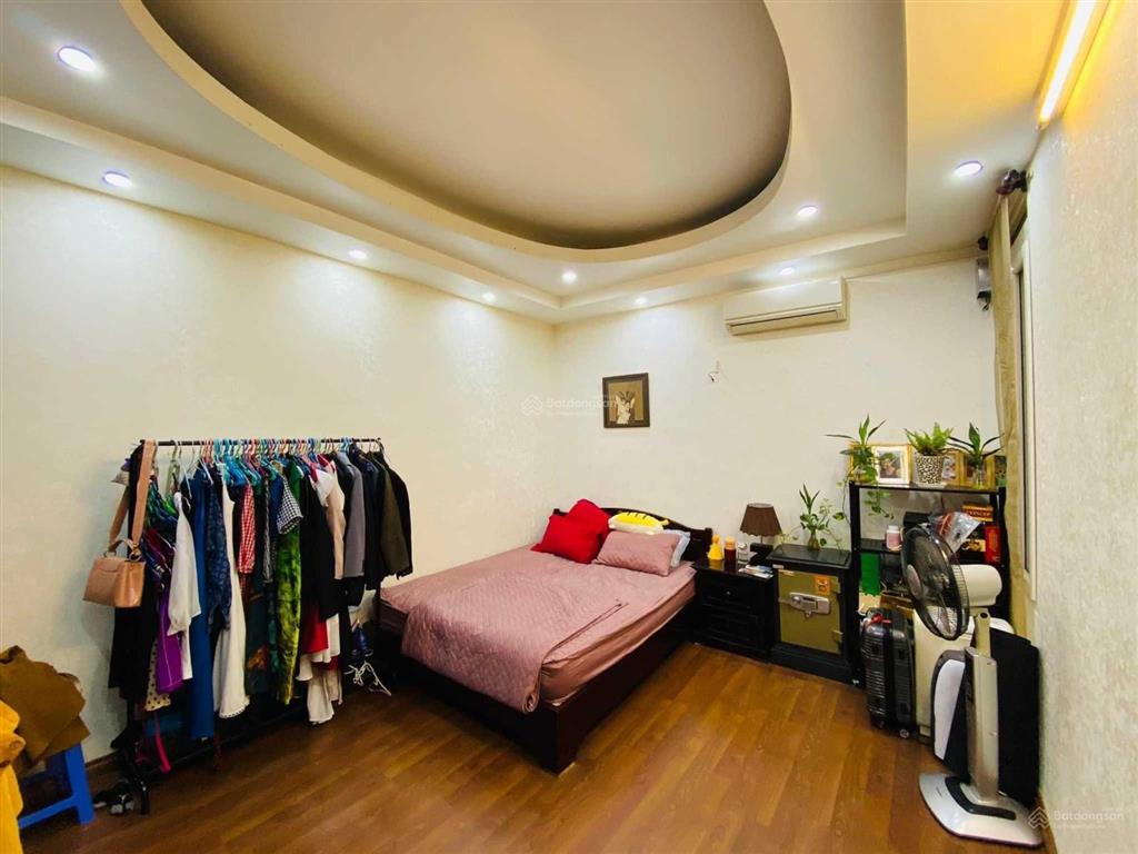 Bán nhà ngõ 120 đường kim giang, hoàng mai, dt 42m2, mặt ngõ thông kinh doanh, giá chỉ 8.95 tỷ