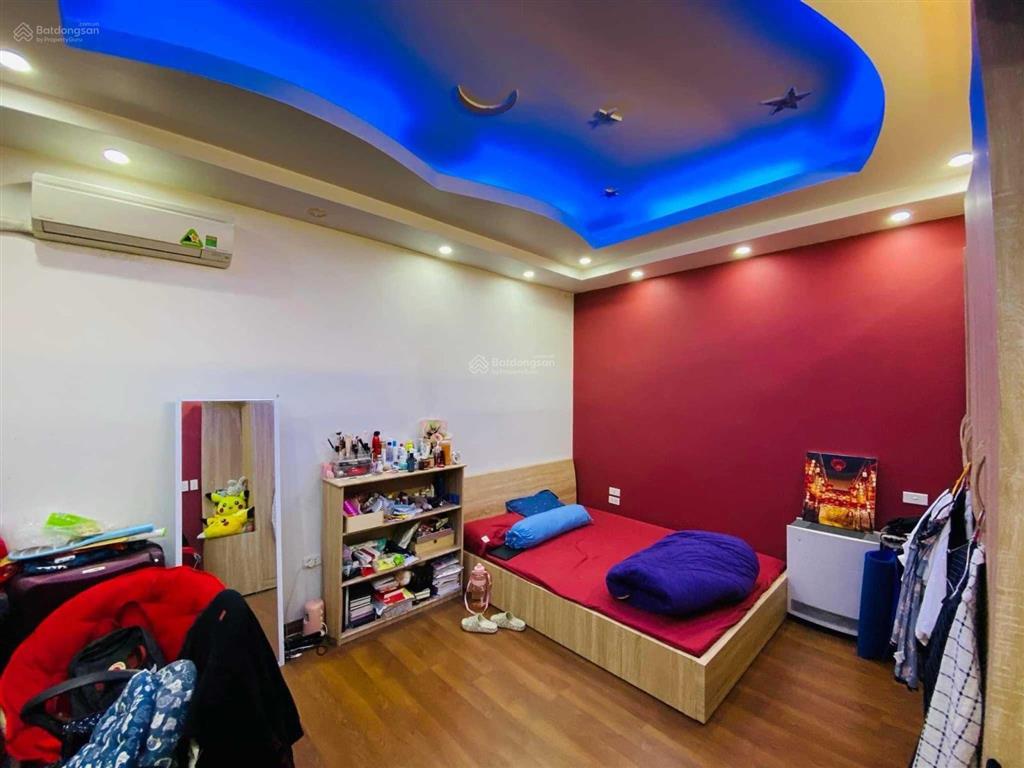 Bán nhà ngõ 120 đường kim giang, hoàng mai, dt 42m2, mặt ngõ thông kinh doanh, giá chỉ 8.95 tỷ