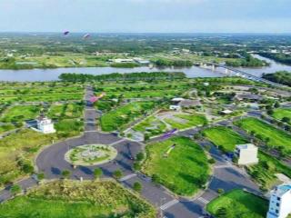 Chính chủ cần bán lô d1.16 , diện tích 80m2, đường n6 20m, view vườn hoa , sổ đỏ sẵn.