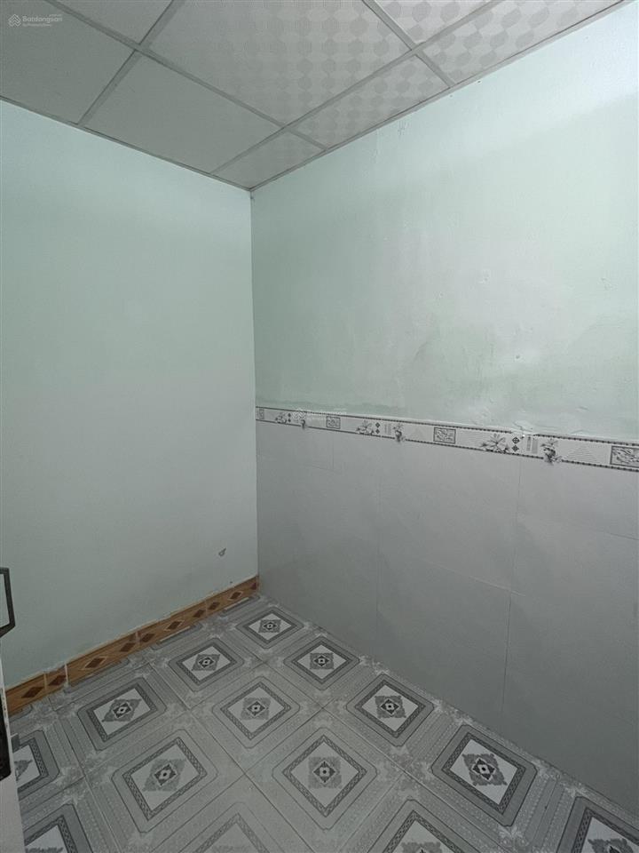 Cho thuê nhà 2 phòng ngủ  1wc mới sơn (không nhận trung gian)