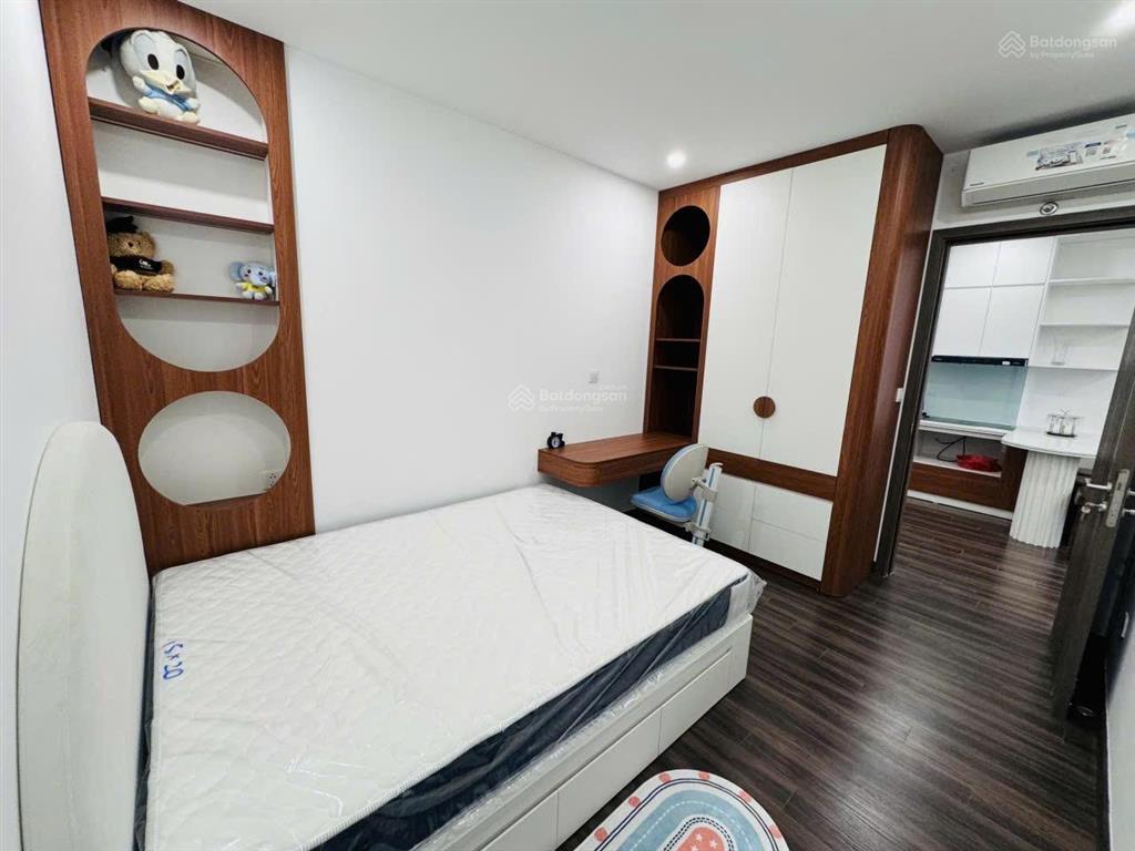 Chuyển nhượng căn 2 ngủ 2 vệ sinh toà tulip  hướng đông nam