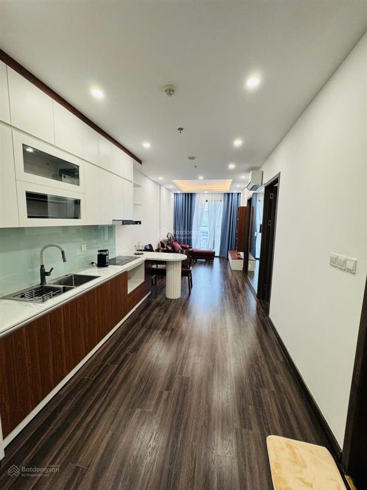 Chuyển nhượng căn 2 ngủ 2 vệ sinh toà tulip  hướng đông nam