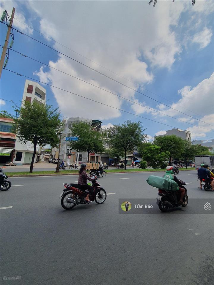 Tài sản giá trị cao tòa nhà mt hồng bàng, quận 5  dt 7x20m  6 tầng, hđt 180 tr/th  giá 70 tỷ