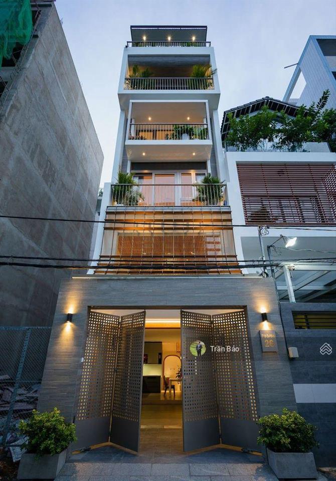 Quá rẻ. bán nhà 2mt đường nơ trang long, bình thạnh. 4,5x23 cn100m. ctxd hầm  7 tầng