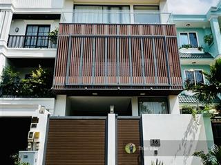 Quá tốt. chỉ với 42 tỷ. sở hữu biệt thự siêu đẹp mt ngay quốc hương, thảo điền, q2. 7,5x23m cn173m
