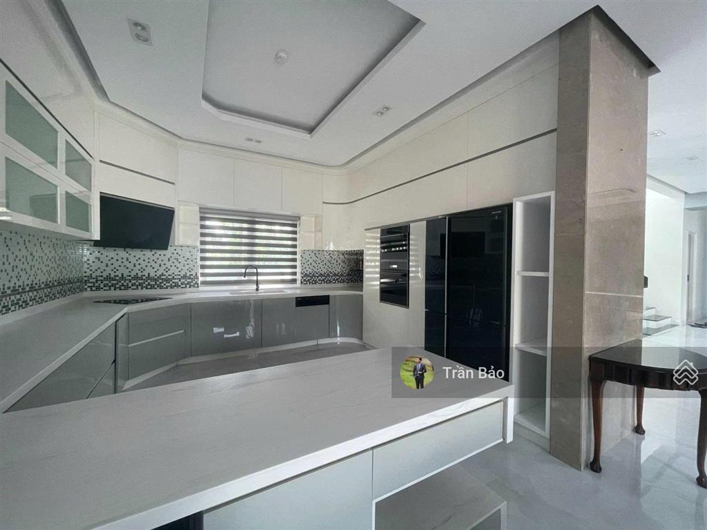 Rẻ nhất thị trường. chỉ với 47 tỷ sở hữu ngay biệt thự view trực diện sông sài gòn. 15x20m cn 320m2