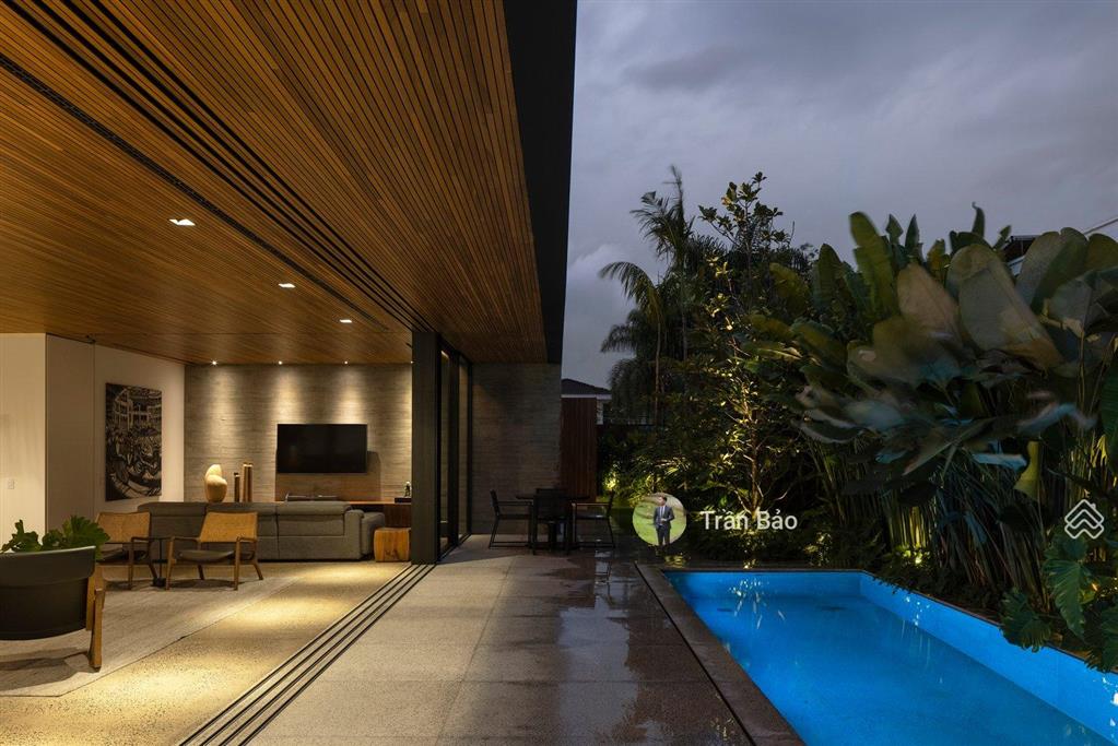 Hiếm. biệt thự hồ bơi, sân vườn khu compound ven sông sg. thảo điền, q2. 15x21m. 3 tầng. giá 115 tỷ