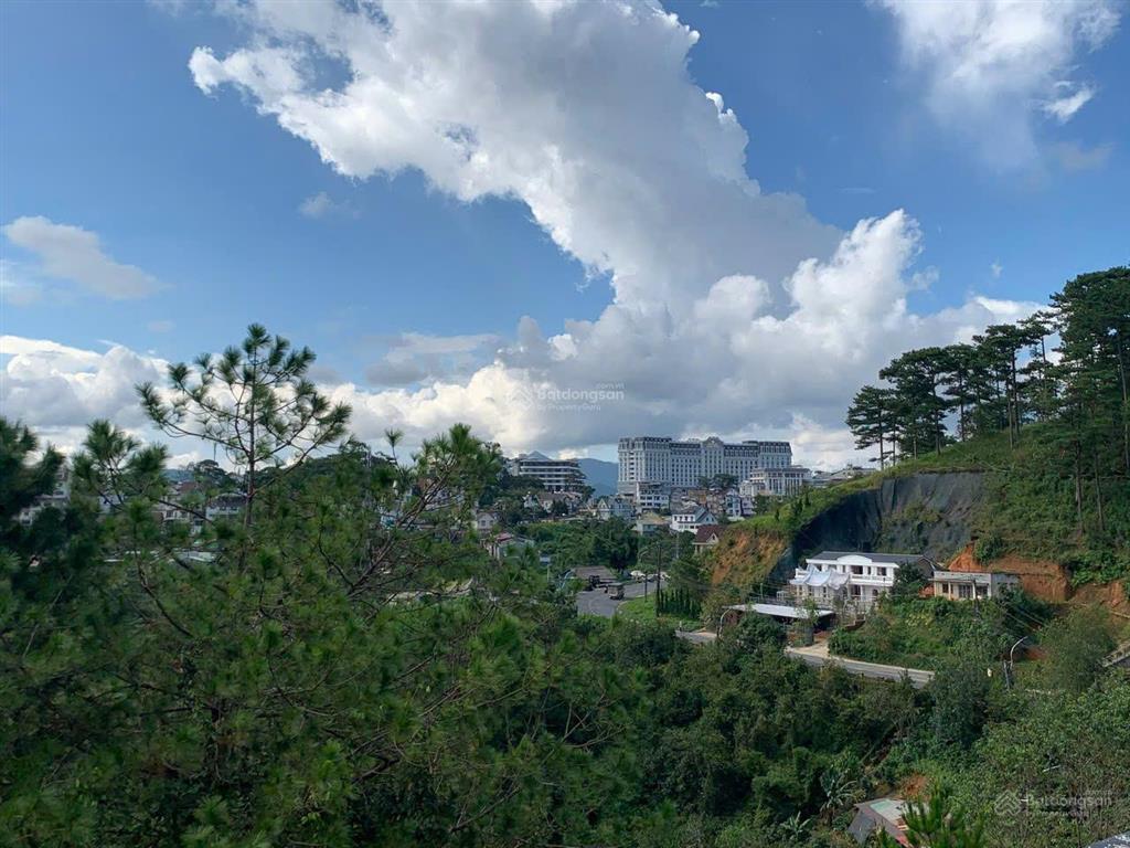 Đất đẹp xây khách sạn 5 sao, dt 6.990m2, dts 16.120m2, trung tâm tp đà lạt, view đẹp toàn cảnh