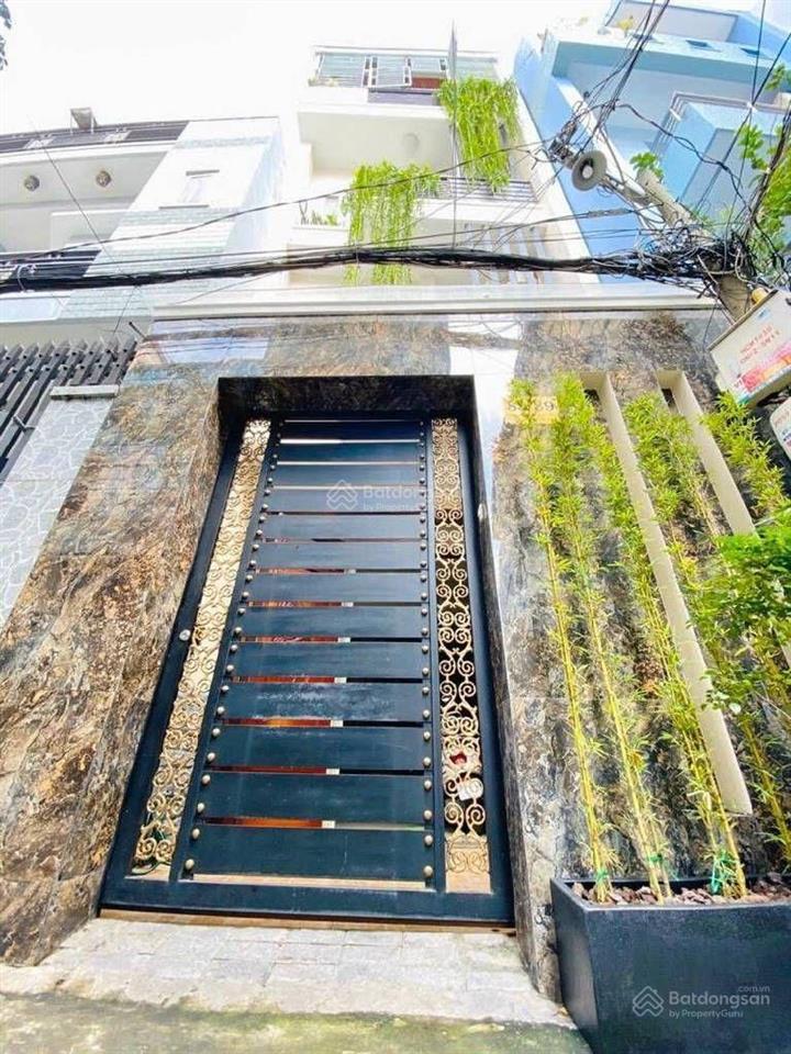 Nhà phố hiện đại 4 tầng mới đẹp ở ngay  đang cho thuê 16 triệu/ tháng  52m2  chỉ 8.1 tỷ