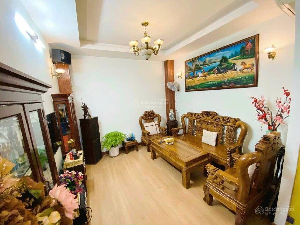 Nhà phố hiện đại 4 tầng mới đẹp ở ngay  đang cho thuê 16 triệu/ tháng  52m2  chỉ 8.1 tỷ