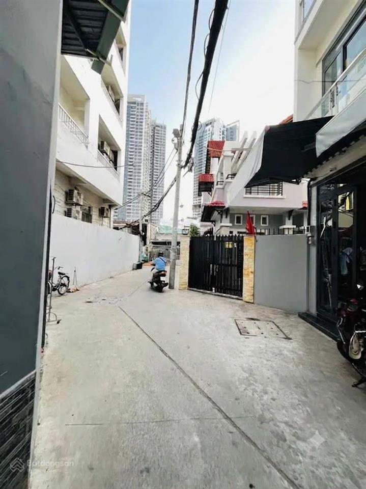 Bán nhà quận 7 cạnh phú mỹ hưng  2 mặt tiền hẻm  giá bán bằng đúng giá ngân hàng định giá!