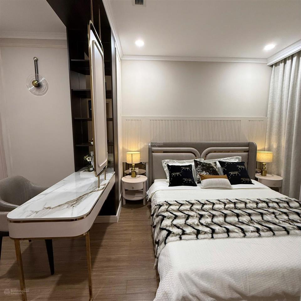 Chính chủ gửi bán các căn hộ 4pn giá thực tế mới nhất, view sông, công viên công viên trực diện