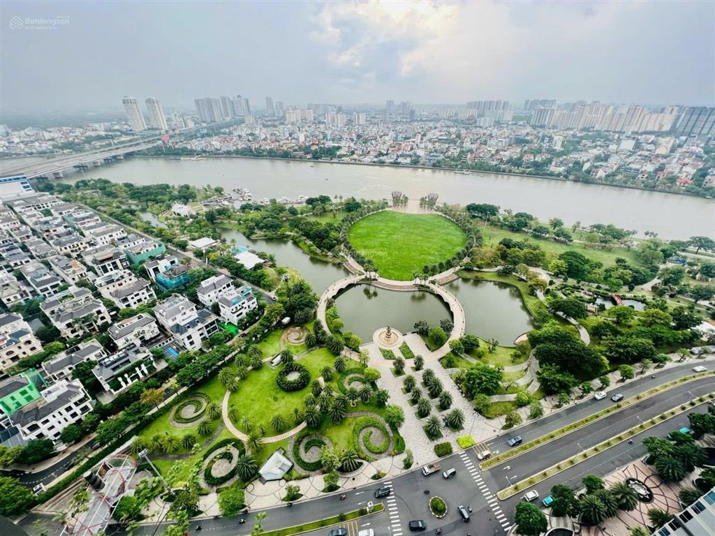 Chính chủ gửi bán các căn hộ 4pn giá thực tế mới nhất, view sông, công viên công viên trực diện