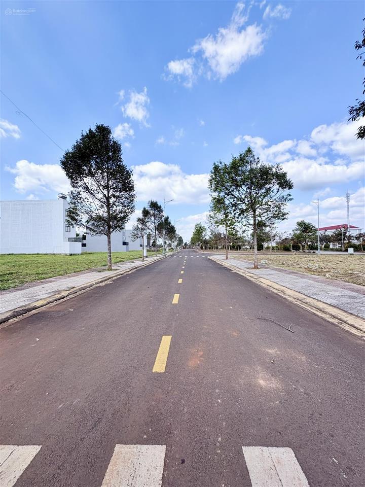 Đất nền kđt ân phú đối diện công viên  lk5