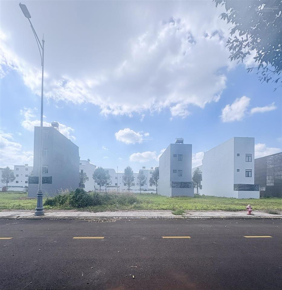 Đất nền kđt ân phú đối diện công viên  lk5