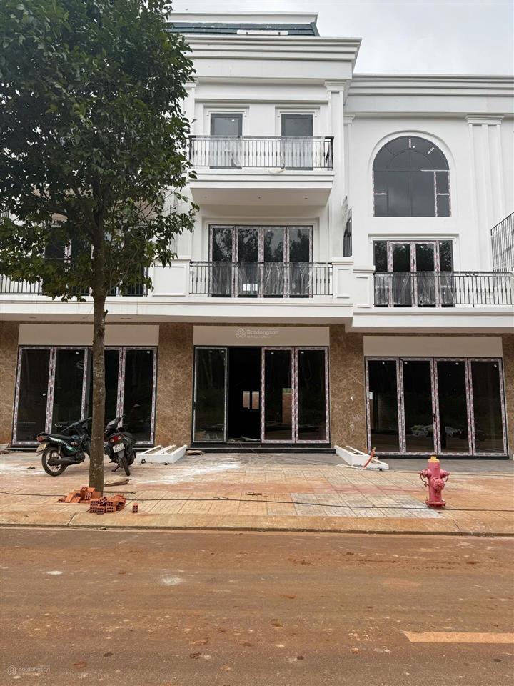 Bán nhà kđt ân phú mặt tiền đường 32m