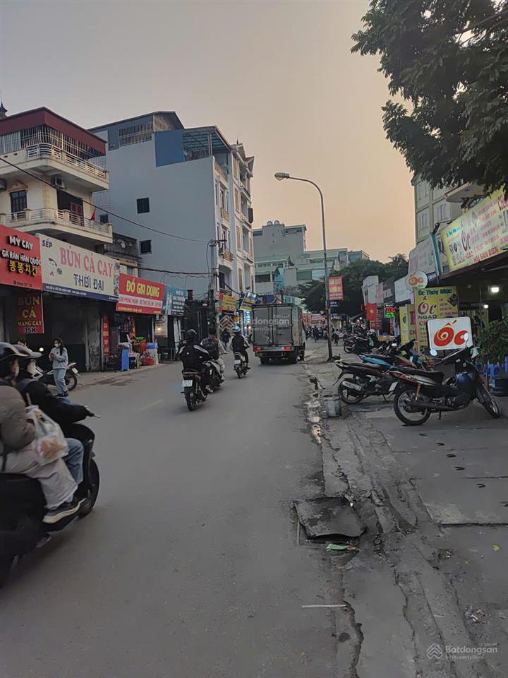 Bán nhà trâu quỳ, gia lâm, dt 105m, 6 t, tháng máy, ô tô tránh, kinh doanh, dòng tiền, nhỉnh 24 tỷ.