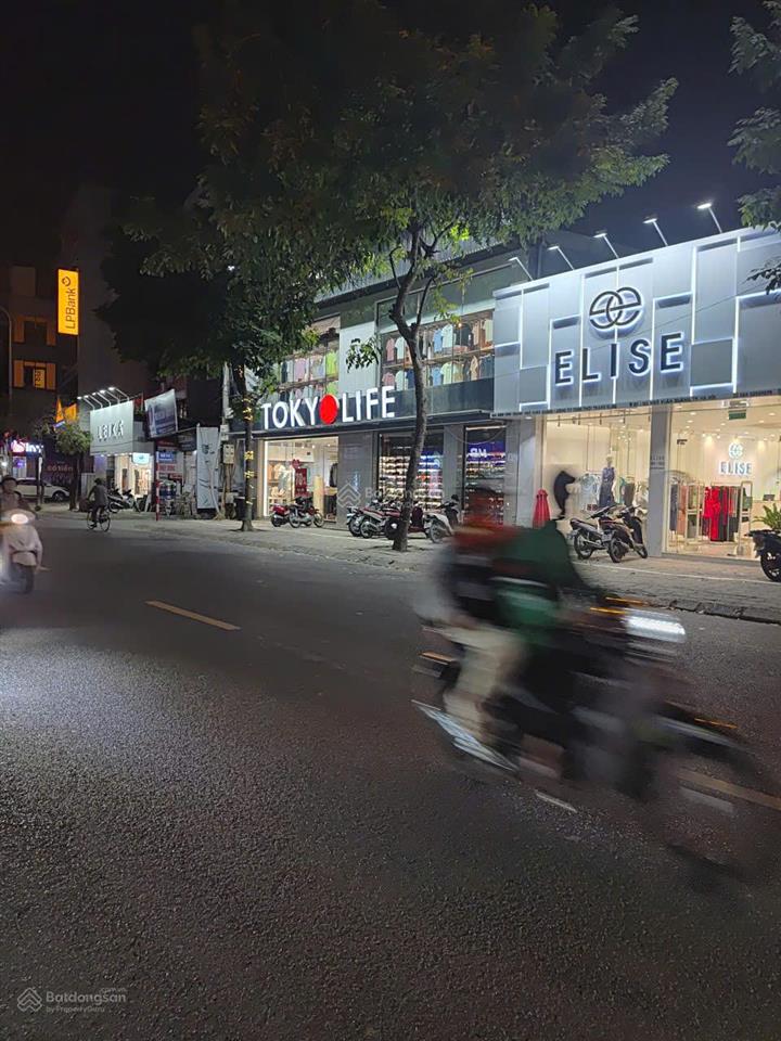 Bán nhà trâu quỳ, gia lâm, dt 210m, mt= hậu 10m, đường ô tô tránh, kinh doanh tấp nập, giá 46,x tỷ.