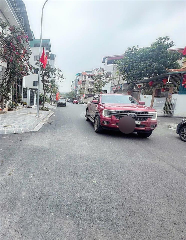 Bán nhà kẻ tạnh, long biên, diện tích 250m, mặt tiền 10m, kinh doanh, giá 48 tỷ.( có tl)