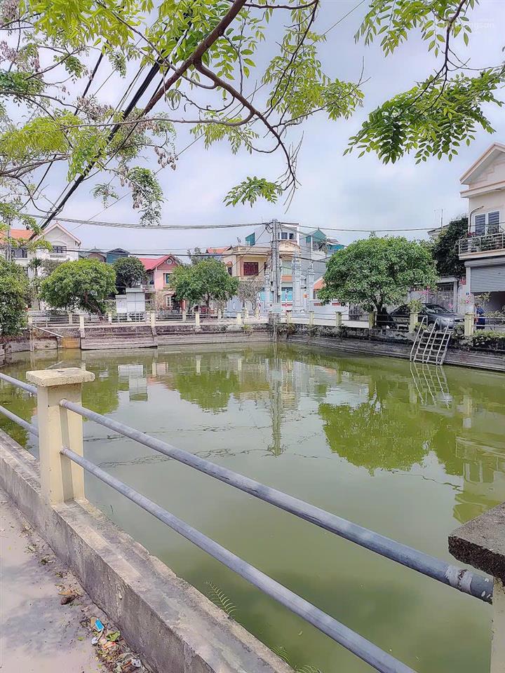 Bán nhà kẻ tạnh, long biên, diện tích 250m, mặt tiền 10m, kinh doanh, giá 48 tỷ.( có tl)