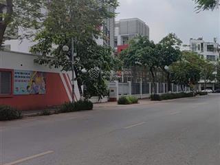 Bán đất phúc lợi, long biên, diện tích 135m, ô tô đổ cổng, gần phố, giá 15,x tỷ.