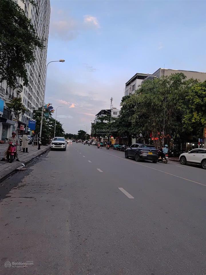 Bán gấp nhà phố thành trung, gia lâm, dt 90m2, 7 tầng, mt 6m, đường 22m, vỉa hè, kinh doanh, 37,xtỷ