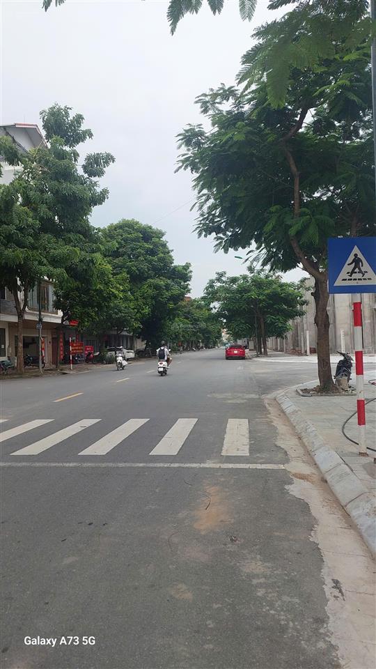 Bán gấp đất tđc kim sơn, gia lâm, dt 80m, mặt tiền 7m, đường ô tô tránh, vỉa hè rộng, giá 6,x tỷ.
