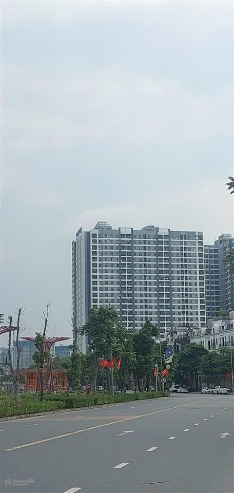 Bán nhà phố thành trung, gia lâm, dt 51m, mt 4,5m đường 22m, vỉa hè rộng, kinh doanh, giá 20,x tỷ.