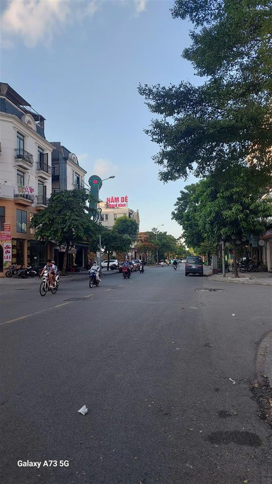 Bán nhà ngô xuân quảng, gia lâm, dt 124m, mt 6,5m, đường ô tô tránh, kinh doanh đỉnh, giá 20,x tỷ